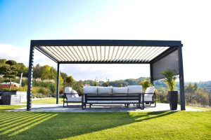 Read more about the article Everything You Need to Know About Pergolas That Open and Close
