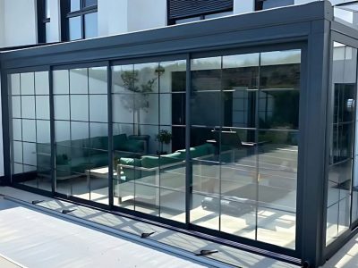 Glassroom2-r3rs2oreifeg14zjdpq7xpyo2mkxa0gs6ku6nockhk (1)