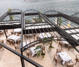 Hotel & Resorts